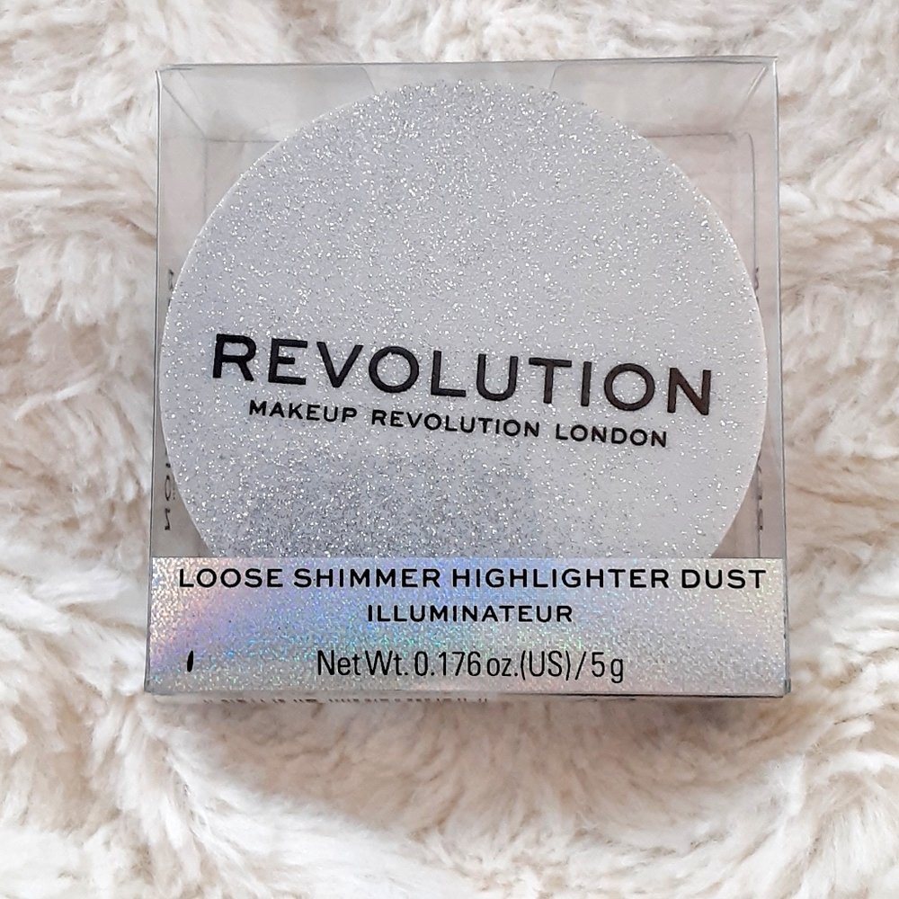 Makeup Revolution Highlighter Dust in Iced